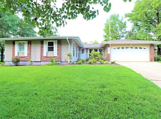 2683 Baltusrol Dr, Saint Louis, MO