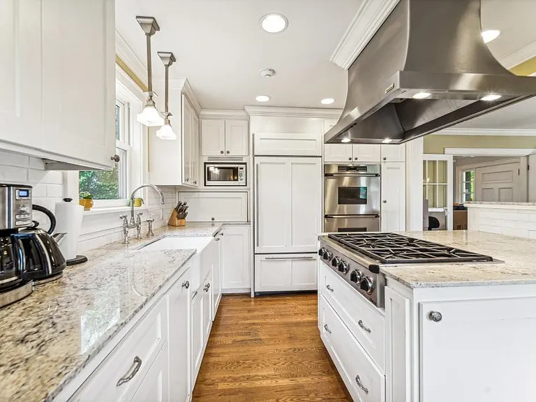 Chef's Kitchen
