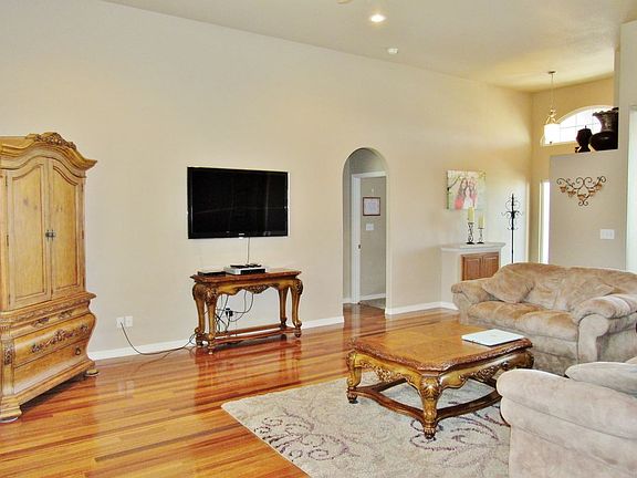 5th image of 2625 Wisteria Ct