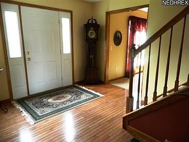 3rd image of 185 Chadwick Dr