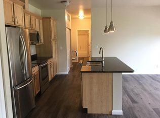 102 16th Ave SW APT 2, Cedar Rapids, IA 52404