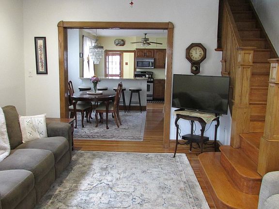 3rd image of 7203 Lawndale Ave