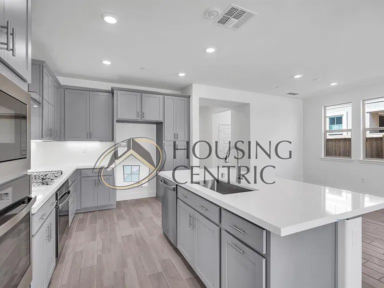 4031 Corralitas Ln — Photo 12