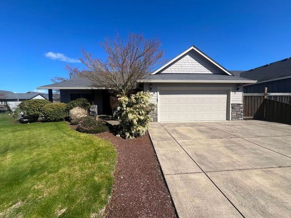 1434 Leaf Ln