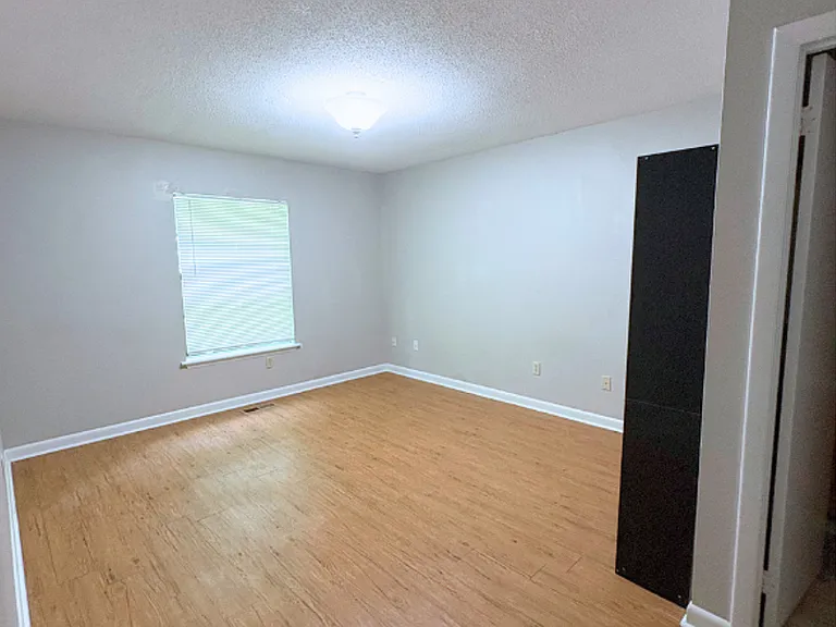 8881 Millard Lee Ln — Photo 7