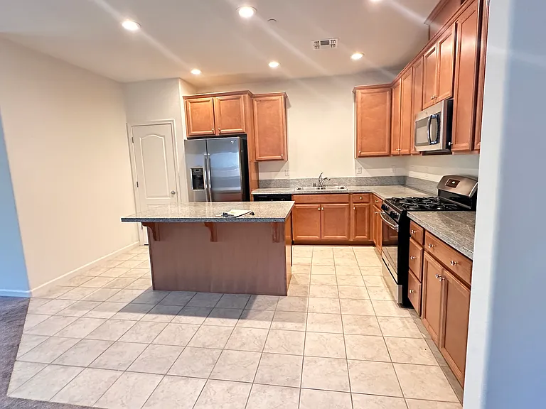 513 Tolman Way — Photo 13