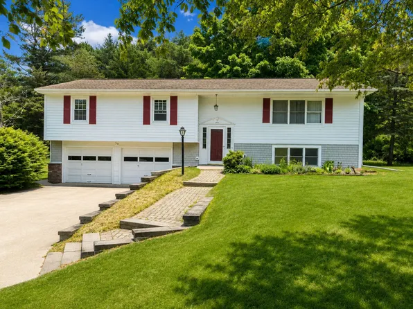 50 Pleasantview Dr, Hudson, NY 12534