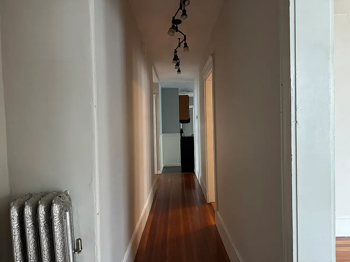 275 Water St — Photo 2