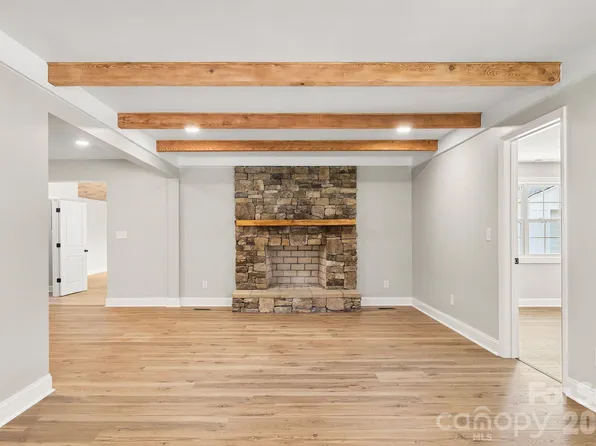 1103 W Elm St, Shelby, NC 28152