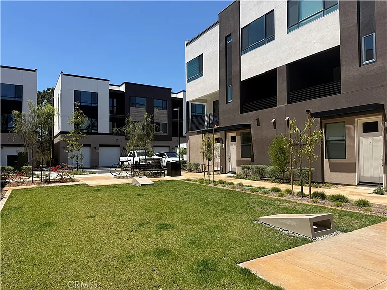 35 Bigsby Dr — Photo 27