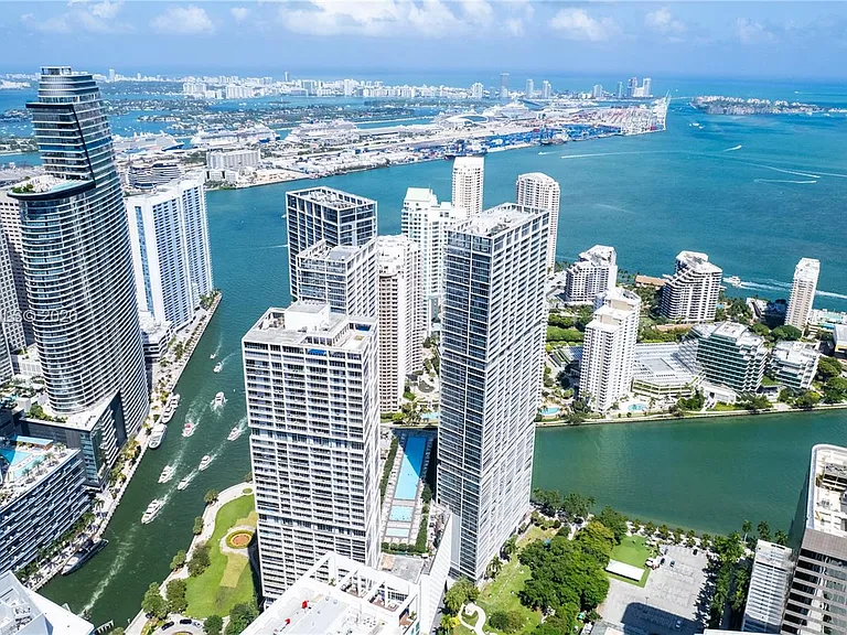 495 Brickell Ave #4609 — Photo 2
