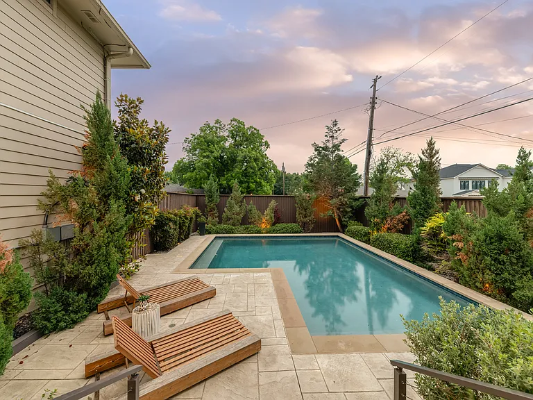 9831 Lakemont Dr — Photo 28