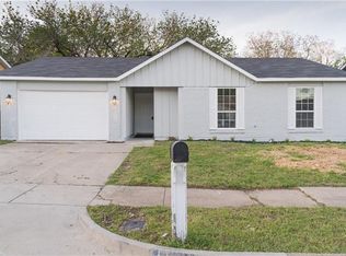 1703 Dorchester Dr, Arlington, TX 76014