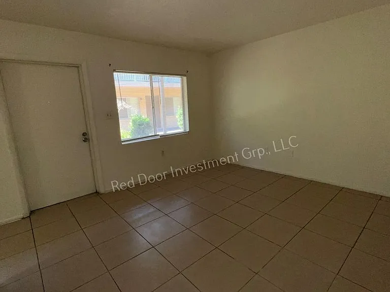Robinswood — Photo 12