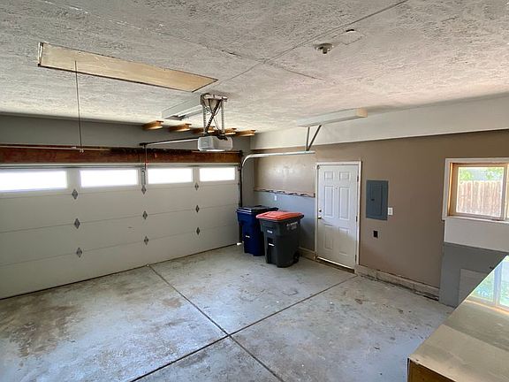 3rd image of 4184 Coolwater Dr