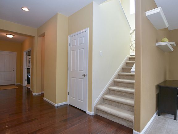 2nd image of 6718 Ironwood Tree Cir