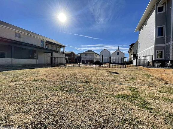4th image of 1525 Rockwater Ln