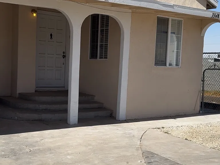 334 N Wilson St — Photo 10
