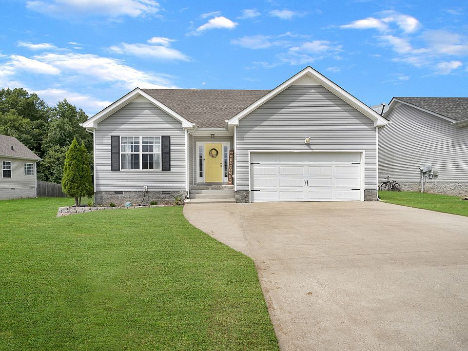 1st image of 669 Sly Fox Dr