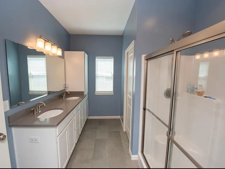 6173 Silvercreek Dr — Photo 15