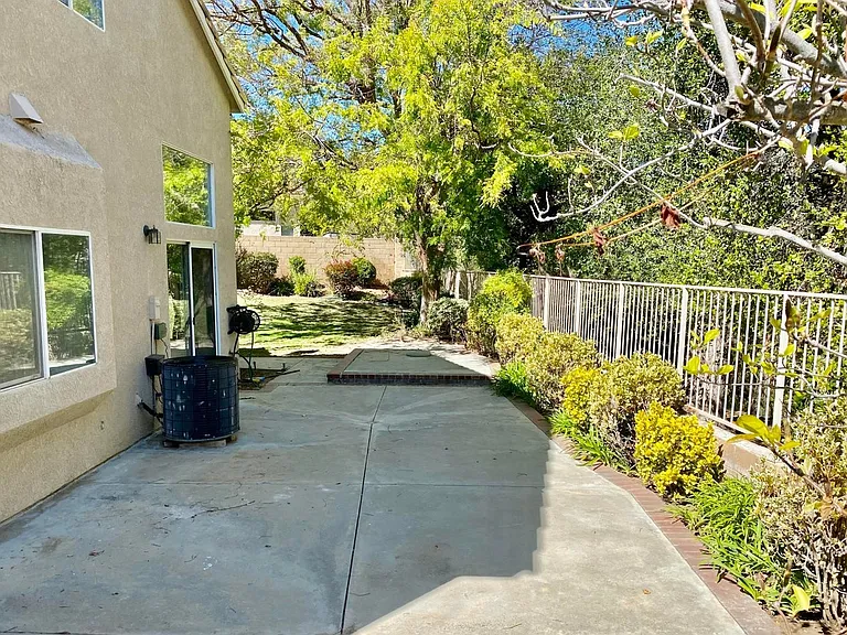 226 Concerto Dr — Photo 4