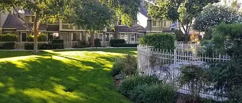 7425 Oxford Cir — Photo 42