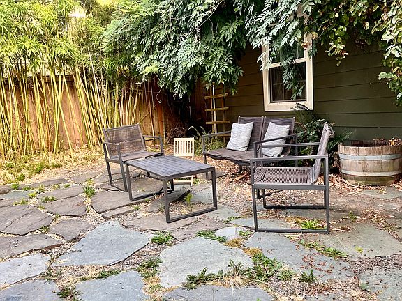 3rd image of 4229 S Juneau St
