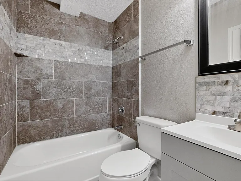1812 Buena Vista Dr SE #4 — Photo 25