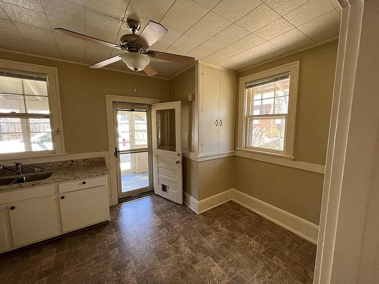37 Sand Hill Rd — Photo 6