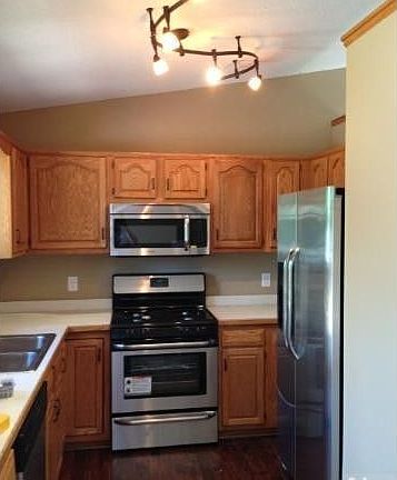 5th image of 3813 226th Ave NW