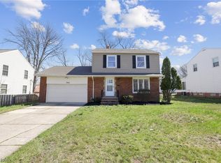 1665 Hillandale Dr, Euclid, OH