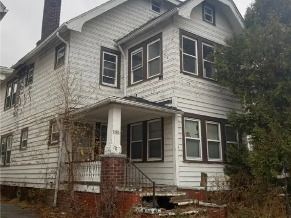 1266 E 143rd St, East Cleveland, OH 44112