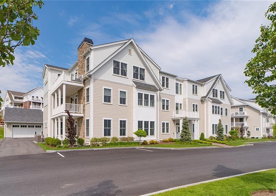 1st image of 34 Kettle Point Ave #B