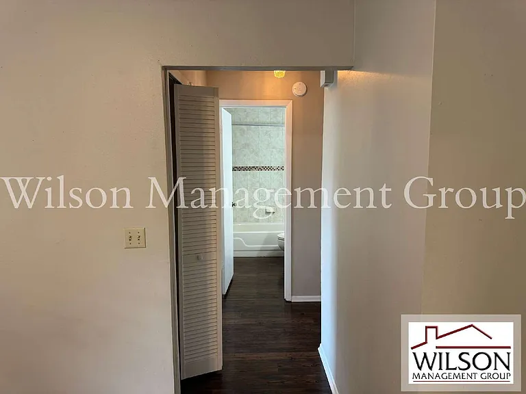 10039 Massey St — Photo 7