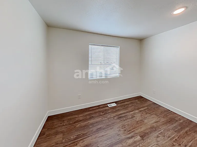 1419 E Perelle Ln — Photo 16