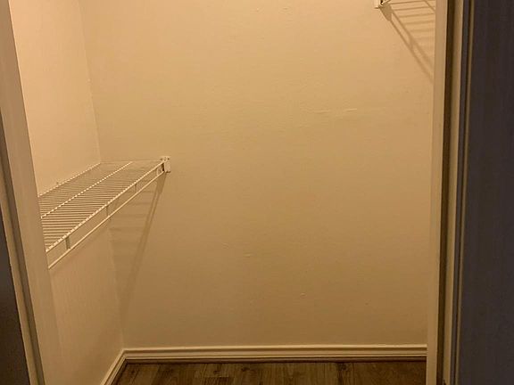 3rd image of 1532 Lincoln Way APT 103