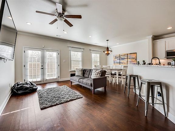 4th image of 1509 Lakeview Dr