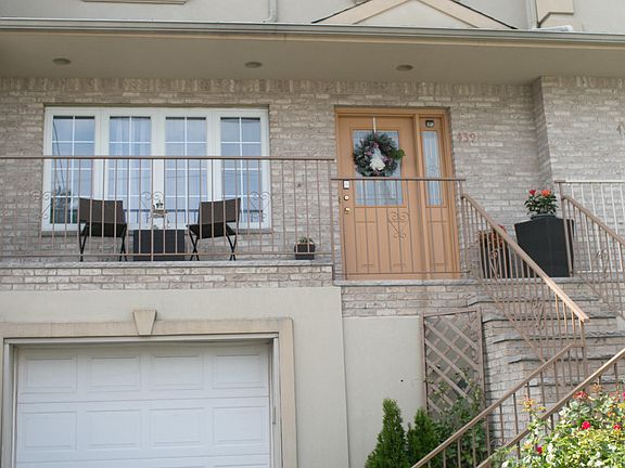 3rd image of 439 Laconia Ave
