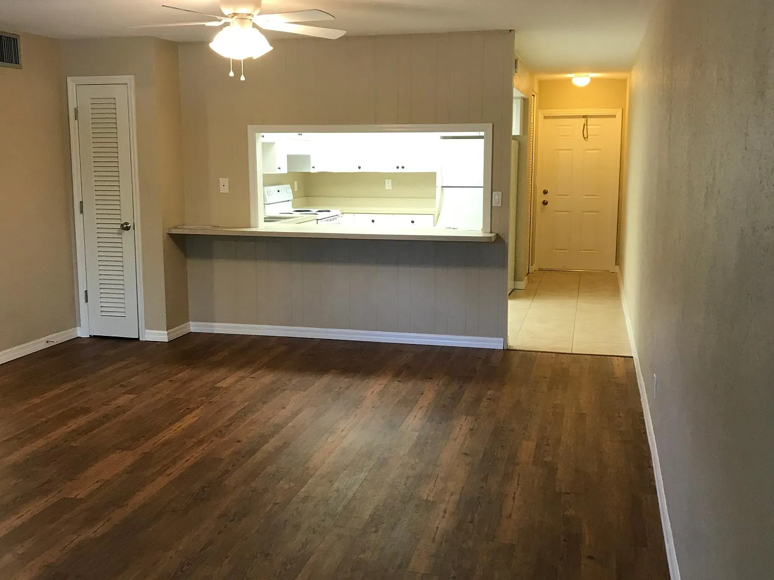2 bed, 1080 sqft, $1,500 — Photo 2