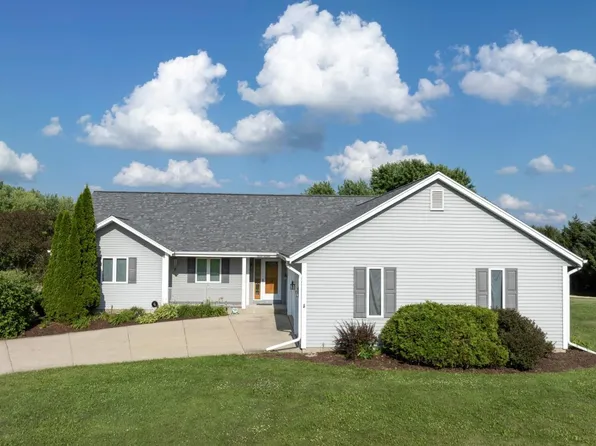 W339N9590 Townline ROAD, Oconomowoc, WI 53066