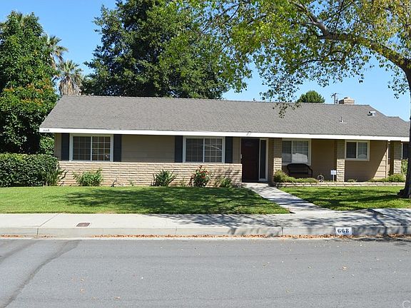 3rd image of 668 W Clifton Ave
