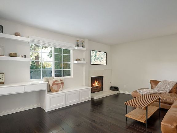 4th image of 1988 Olivewood Ct