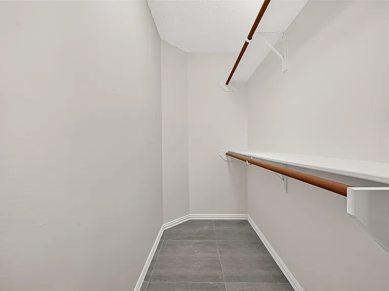 12502 Venus Park Ln — Photo 14