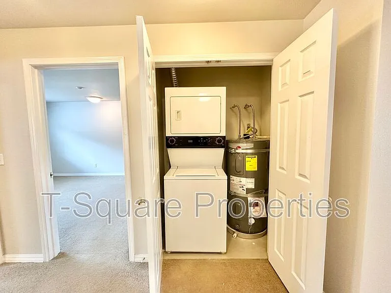 9525 NE 180th St #303 — Photo 3