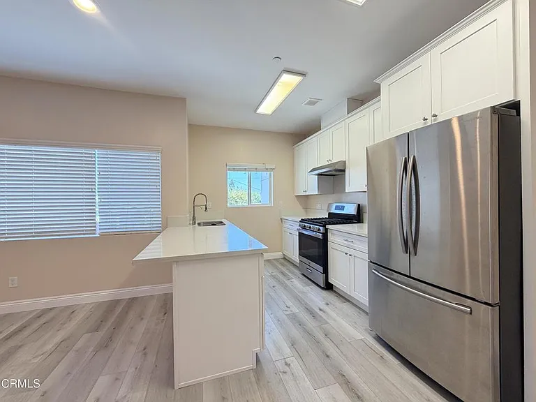 2500 Hermosa Ave #C — Photo 5