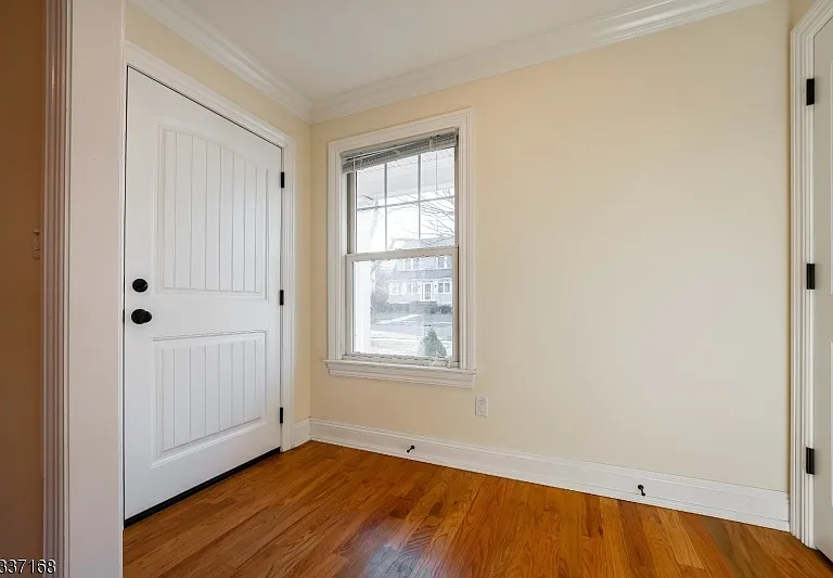 51 Summit Ave #A — Photo 2