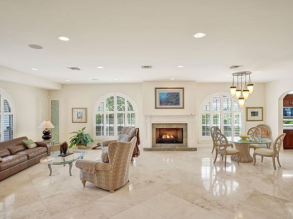 5th image of 3489 NE 30TH Avenue
