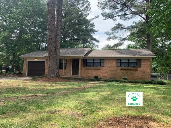 311 Gilchrist St SW, Hartselle, AL 35640
