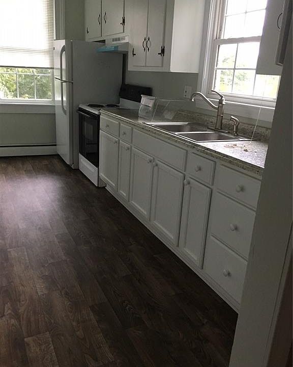 1st image of 100 Main St #2