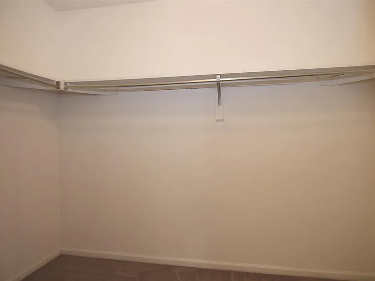 5590 Greenbriar Dr — Photo 24